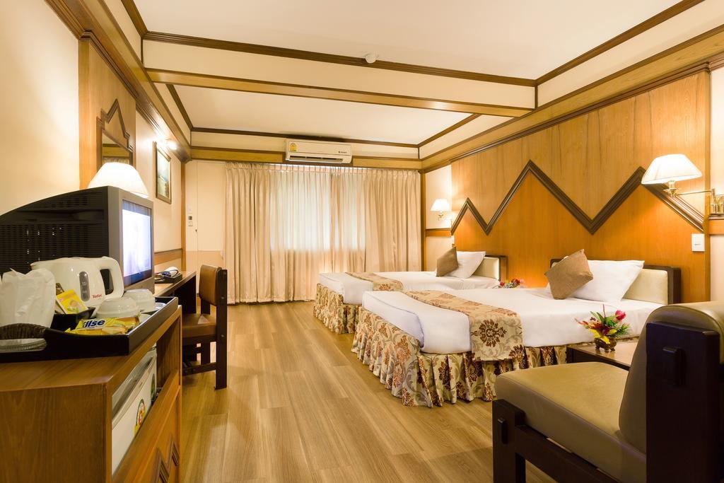 Kyo-Un Hotel Sara Buri Quarto foto